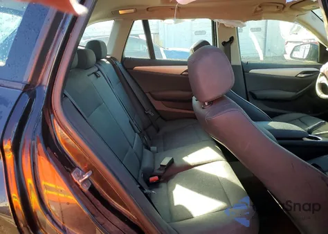 2015 BMW X1 Sdrive28I z USA, uszkodzony, nr VIN WBAVM1C52FV498802